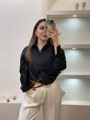 Siyah Çizgili Kemer Detaylı Gömlek 