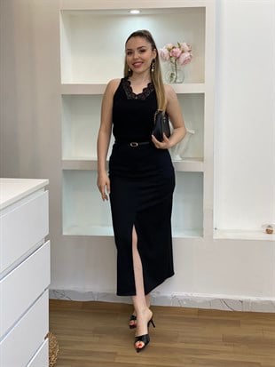 Siyah Dantel Yaka Detaylı Body