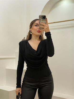Siyah Degaje Yaka Bluz