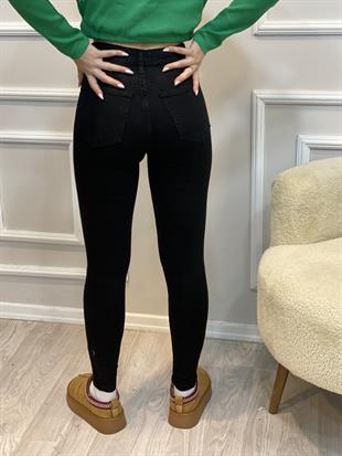 Siyah Fit Gösteren Skınny Jean 