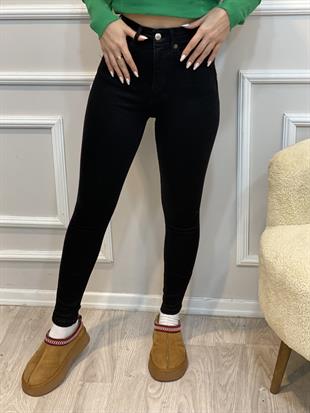 Siyah Fit Gösteren Skınny Jean 