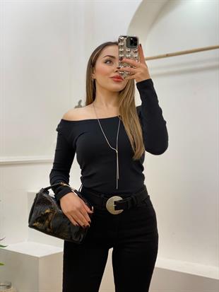 Siyah Geniş Yaka Basic  Bluz
