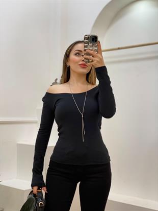 Siyah Geniş Yaka Basic  Bluz