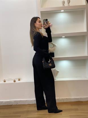 Siyah Geniş Yaka Dantel Detaylı Bluz 