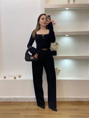 Siyah Geniş Yaka Dantel Detaylı Bluz 