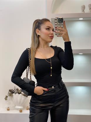 Siyah Geniş Yaka Scuba Bluz