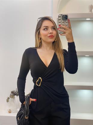 Siyah Gold Broşlu Bluz