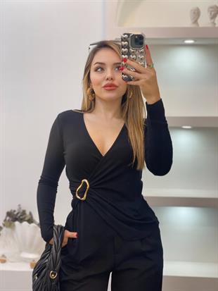 Siyah Gold Broşlu Bluz