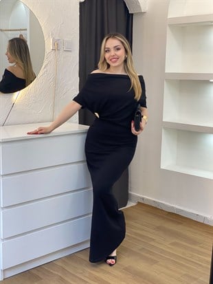 Siyah Gold Broşlu Modal Kumaş Likralı Elbise