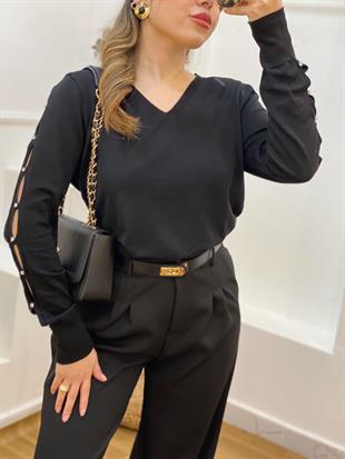 Siyah Kolları Pencereli Model Triko 