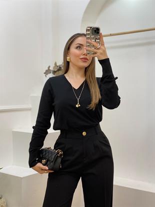 Siyah Kolları Pencereli Model Triko 