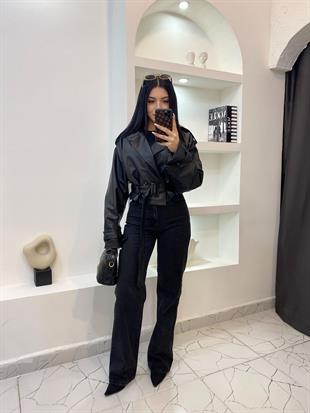 Siyah Kuşaklı Apoletli Deri Ceket 