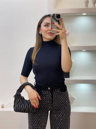 Siyah Likralı Premium Yarım Boğazlı Bluz