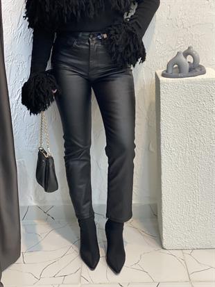 Siyah Mumlu Yüksek Bel Boyfit Jean 