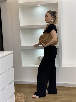Siyah Omuz Vatkalı Asimetrik Kesim Modal Takım