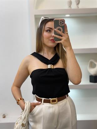 Siyah Önü Tokalı Model Triko Bluz