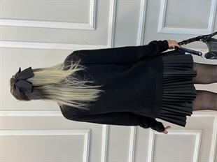 Siyah Piliseli Arkası Fermuarlı Deri  Etek