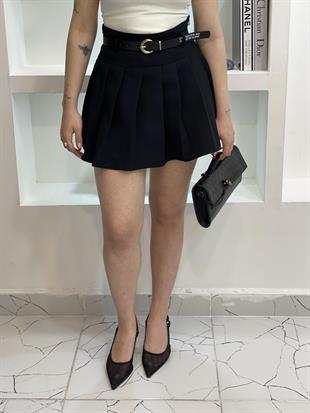 Siyah Piliseli Kemerli İçi Şortlu Etek