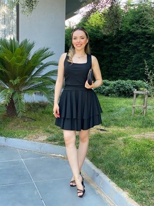 Siyah Renk Likralı Katlı Elbise 