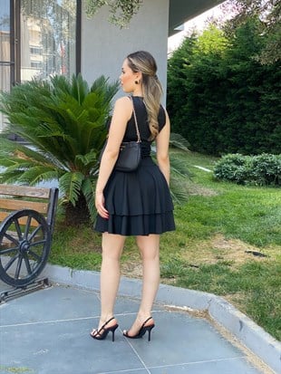 Siyah Renk Likralı Katlı Elbise 
