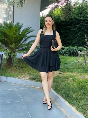 Siyah Renk Likralı Katlı Elbise 