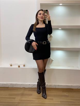 Siyah Sandık Yaka Basic Bluz