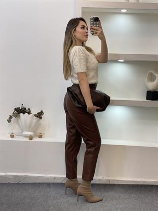 Taba Yüksek Bel Kemerli Deri Pantolon 
