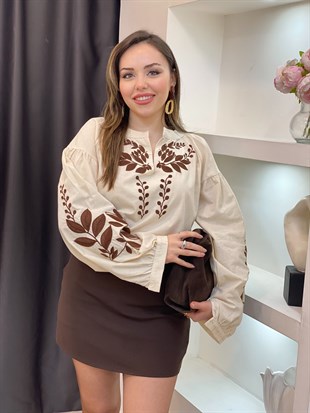 Tasarım Bej Kahve Nakışlı Bluz 
