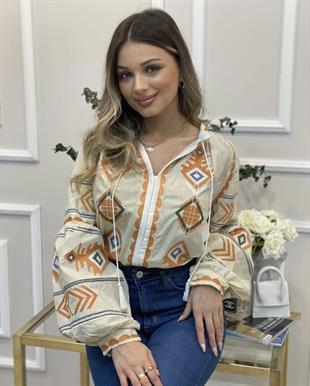 Tasarım Bej Nakışlı Bluz