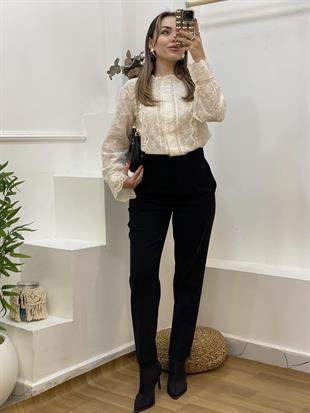 Tasarım Bej Renk Nakışlı Gömlek 