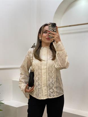 Tasarım Bej Renk Nakışlı Gömlek 