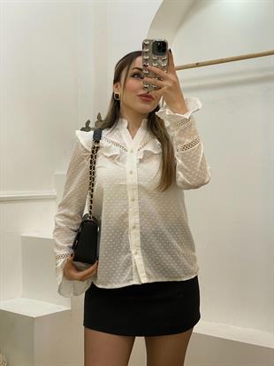 Tasarım Beyaz Renk Volanlı Gömlek 