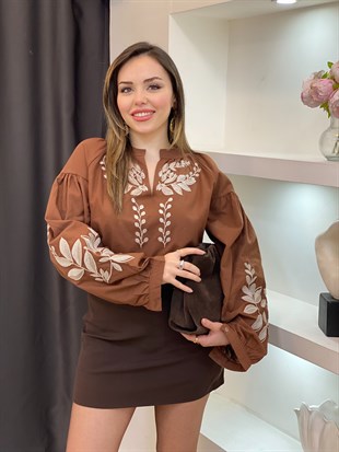 Tasarım Kahve Bej Nakışlı Bluz 