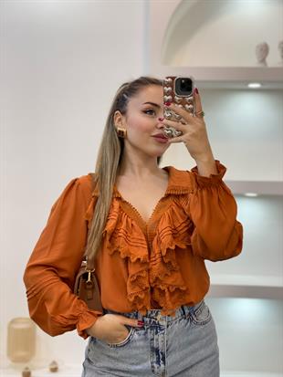 Tasarım Kiremit V Yaka Önü Volanlı  Bluz 