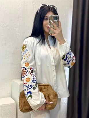 Tasarım Kolları Renkli Nakışlı Gömlek 