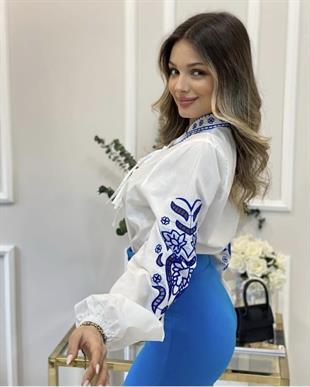 Tasarım Mavi Nakışlı Bluz