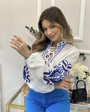 Tasarım Mavi Nakışlı Bluz