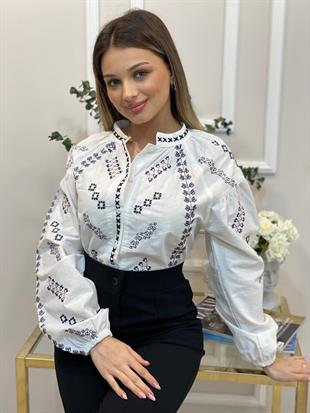 Tasarım Nakışlı Hakim Yaka Bluz