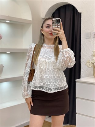 Tasarım Özel Seri Beyaz Güpürlü Bluz