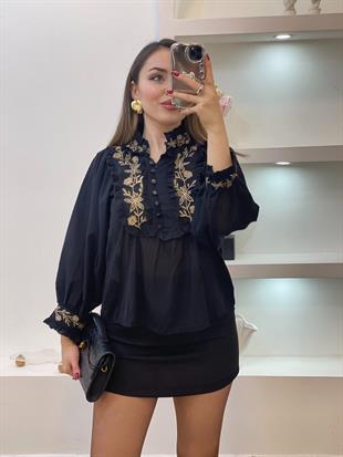 Tasarım Siyah Önü Düğmeli Nakışlı Bluz 