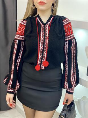 Tasarım Siyah Örgü Modelli Ponpon Detay Triko Kazak