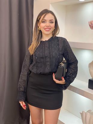 Tasarım Siyah Renk Nakışlı Gömlek 