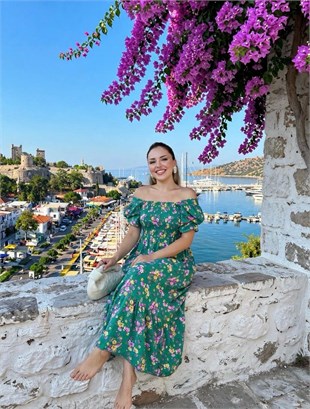 Yeşil Çiçek Desenli Elbise