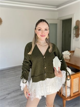 Yeşil Dantel Detay Kolları Büzgülü Model Hırka