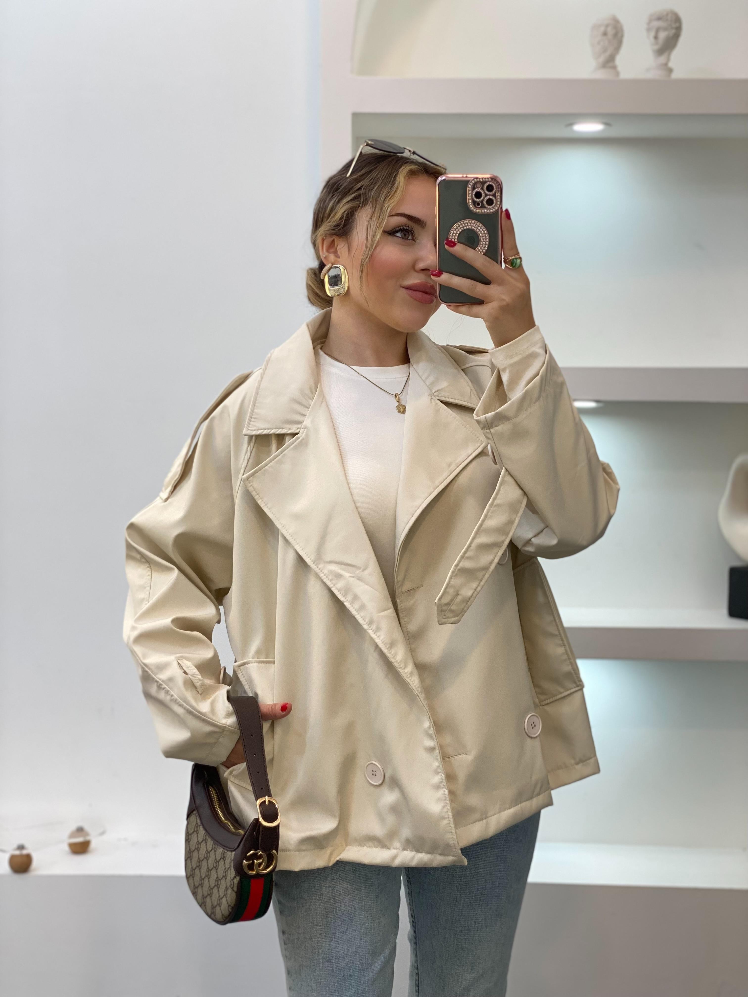 Bej Apoletli Su Geçirmez Model Trenç