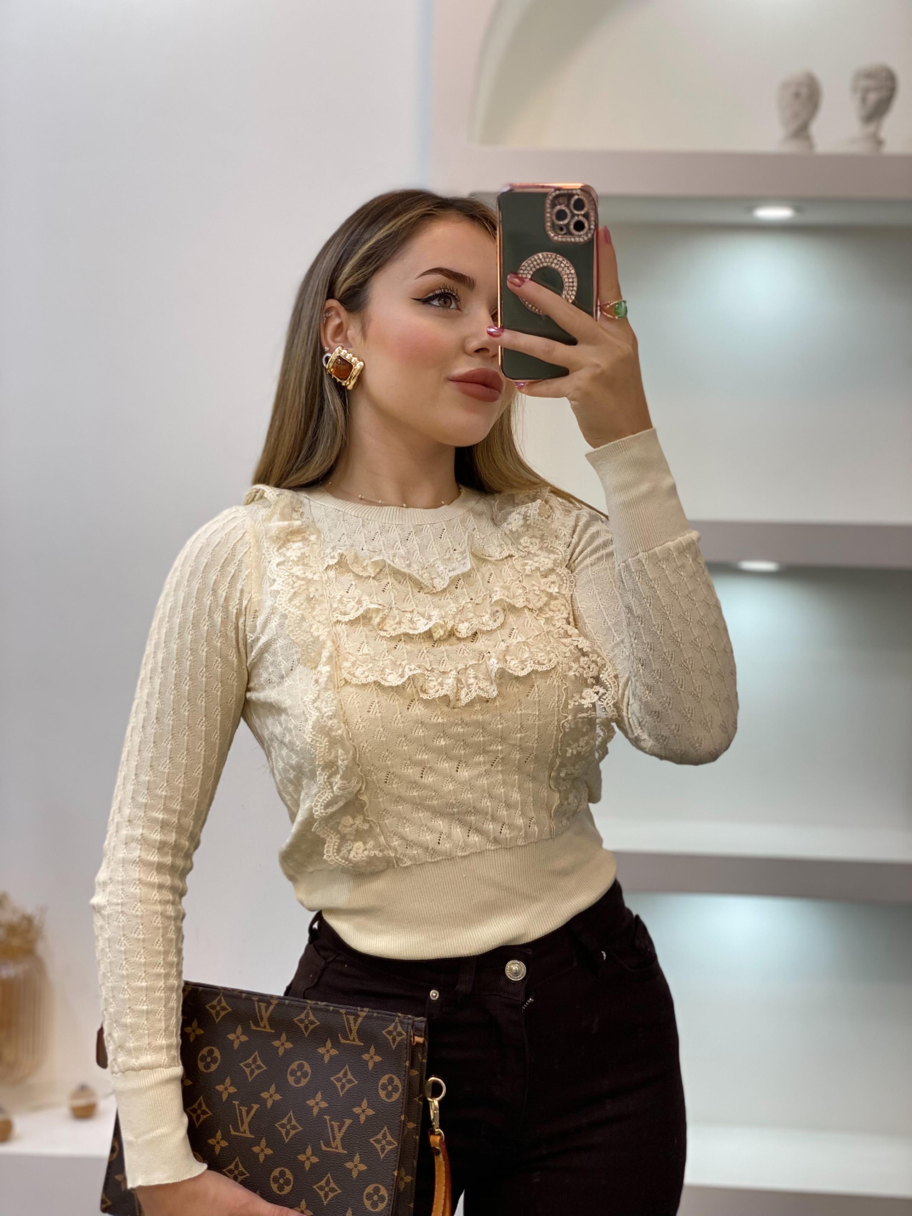 Bej Güpürlü Model Triko Bluz