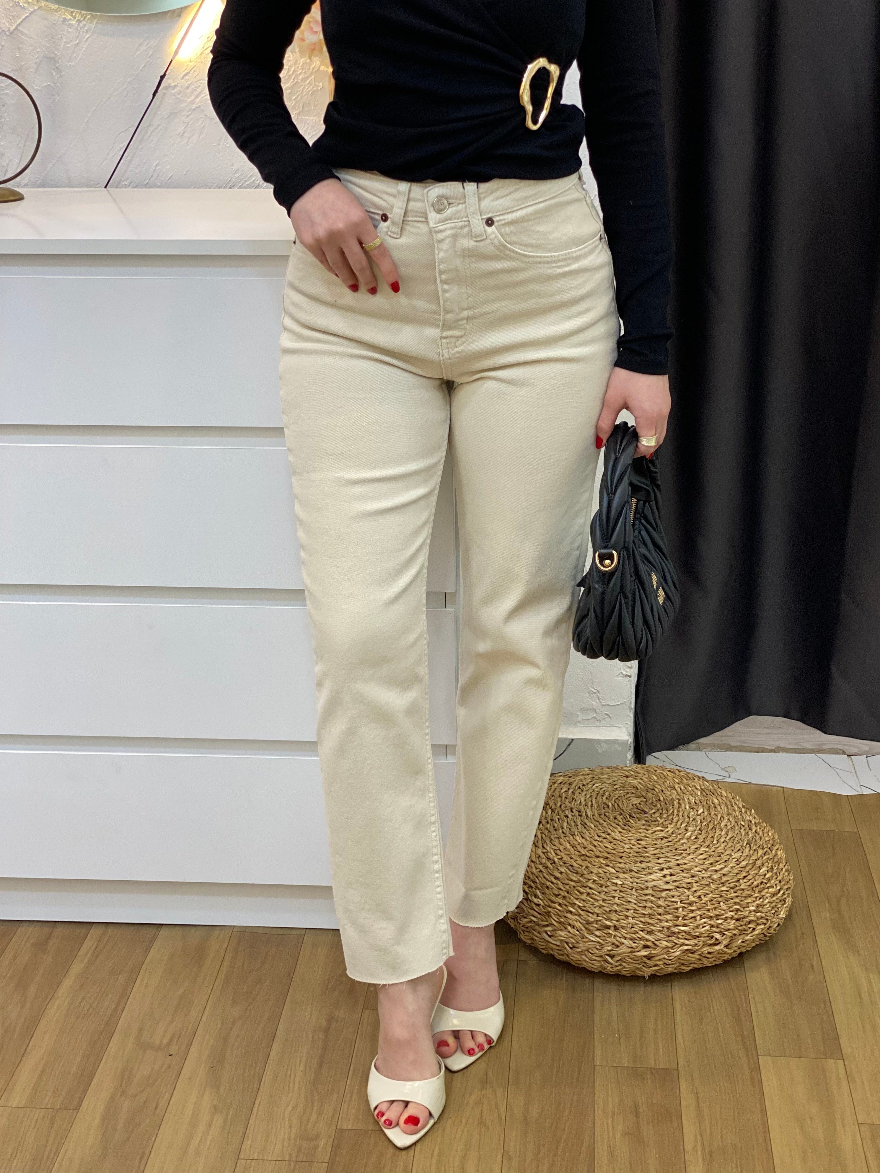 Bej Renk Yüksek Bel Boyfit Jean