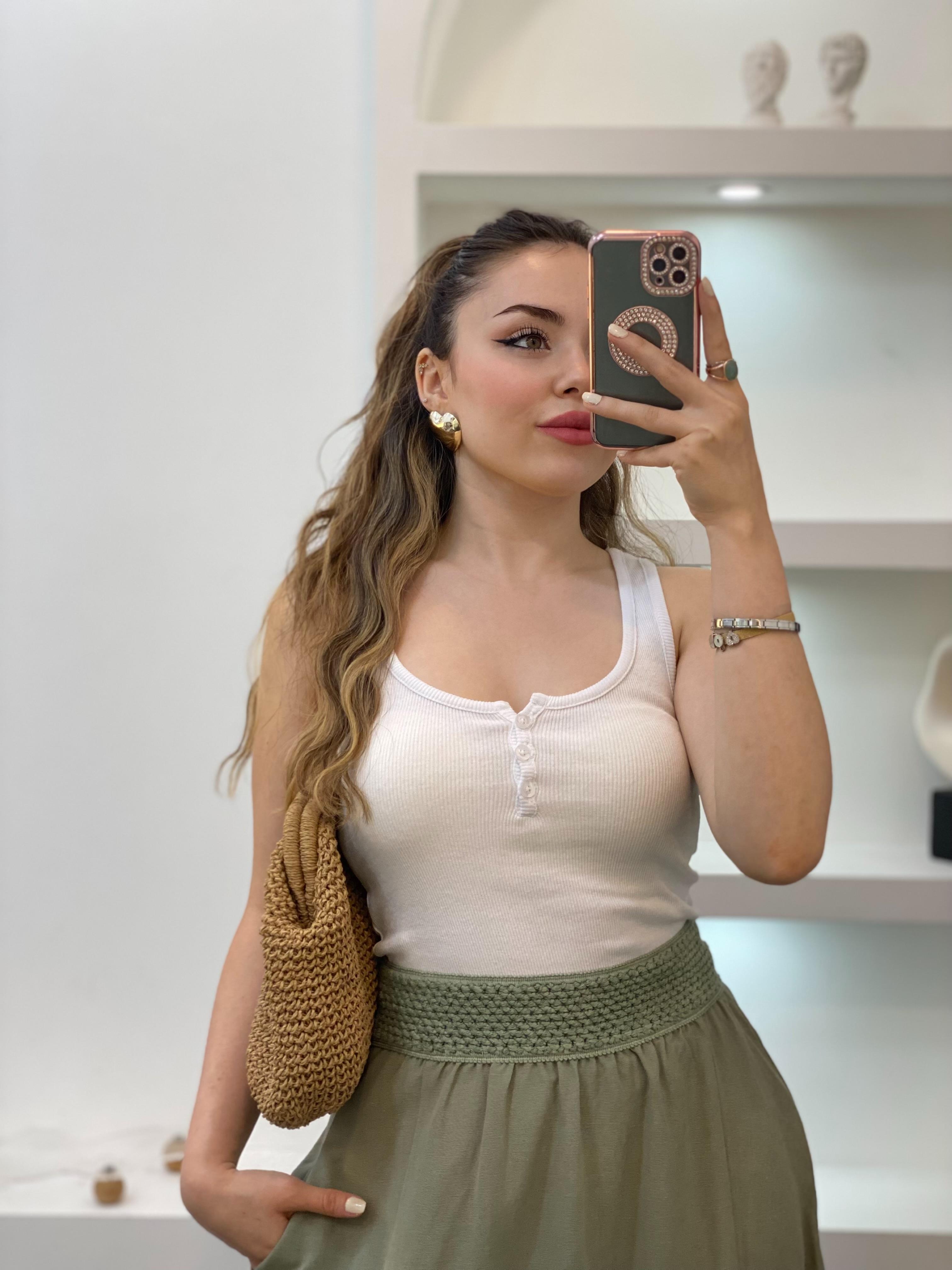 Beyaz Düğmeli Fitilli Basic Bluz