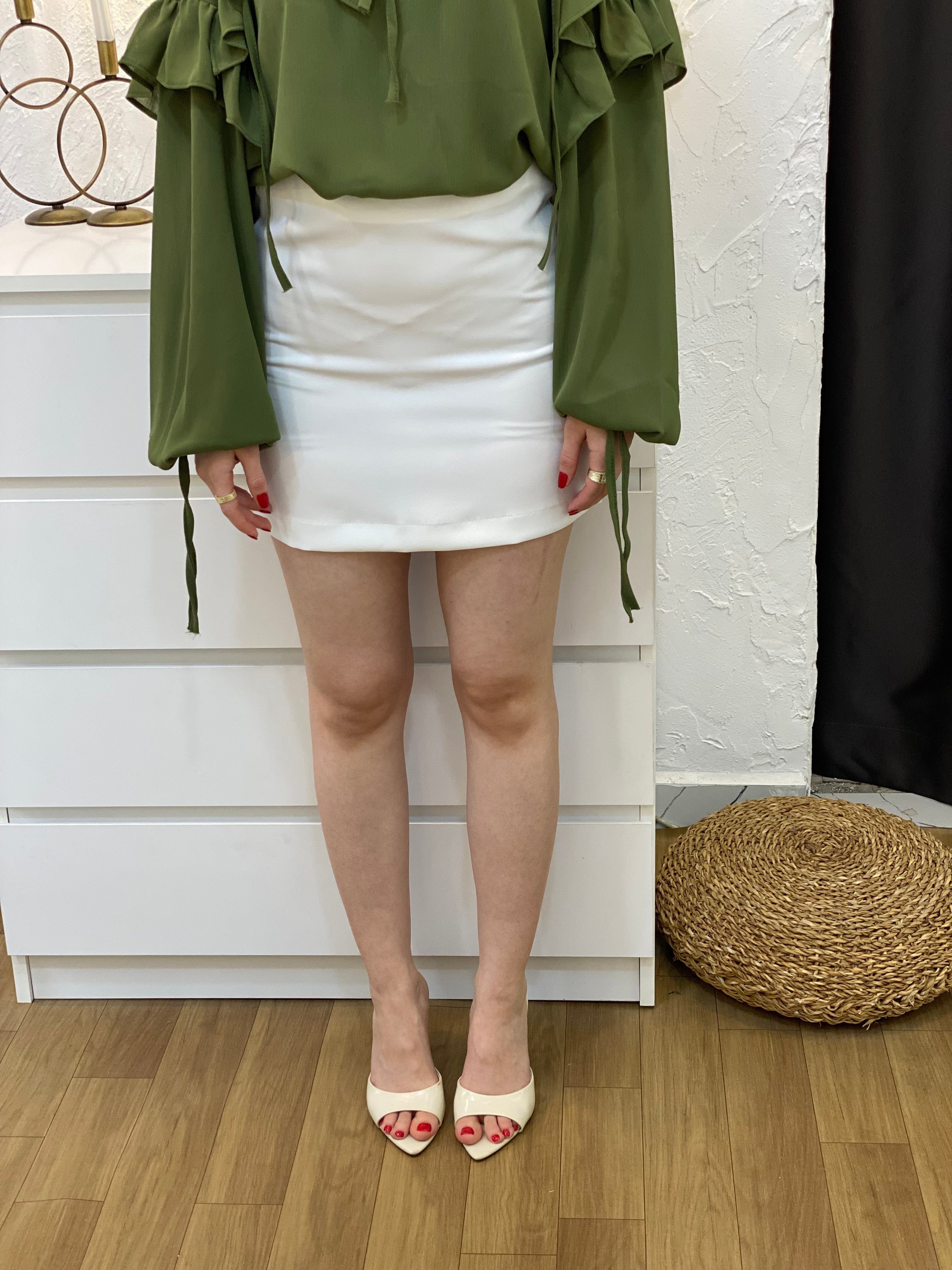 Beyaz Fermuarlı Kumaş Etek