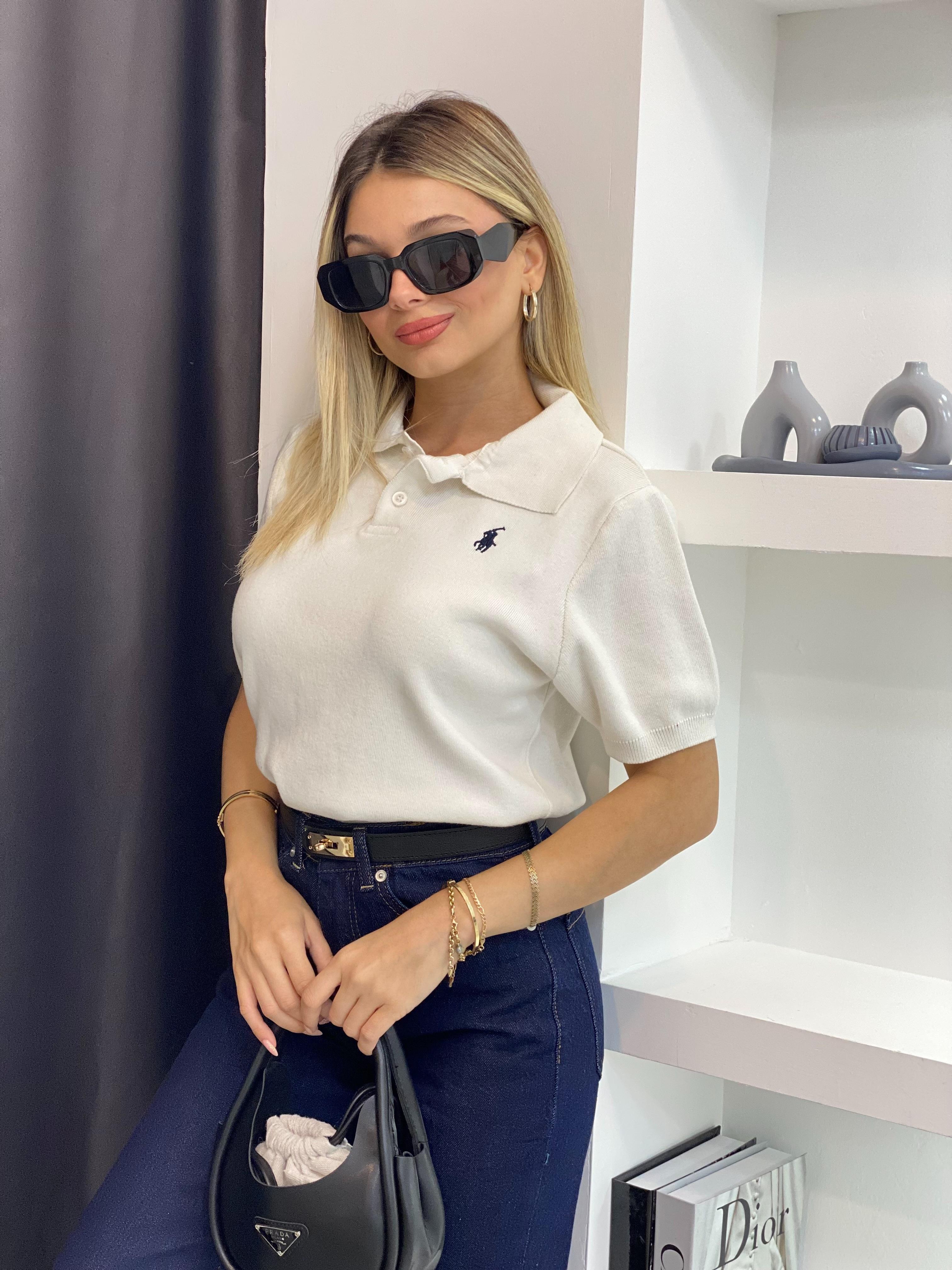 Beyaz Marka Logolu Polo Yaka Triko 
